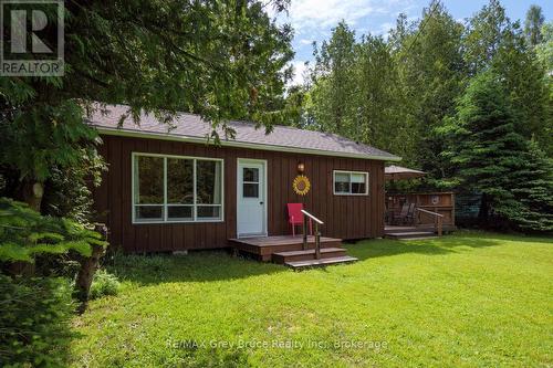 11 ELDRIDGE AVENUE  South Bruce Peninsula, ON N0H 2G0