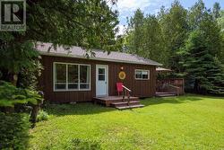 11 ELDRIDGE AVENUE South Bruce Peninsula, ON N0H 2G0