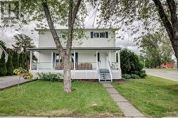 233 Ninth Avenue Lively, ON P3Y 1M6