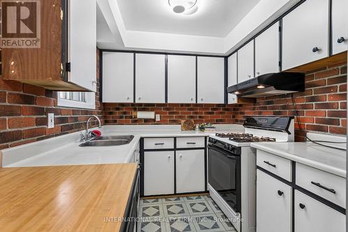 33 Kendleton Drive, Toronto, ON 