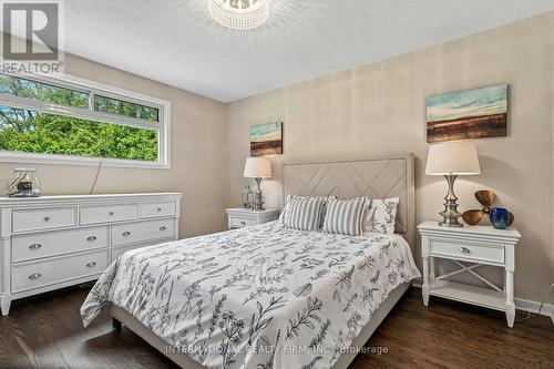 33 Kendleton Drive, Toronto, ON 