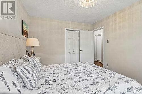 33 Kendleton Drive, Toronto, ON 