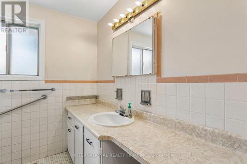33 Kendleton Drive, Toronto, ON 