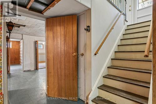 33 Kendleton Drive, Toronto, ON 