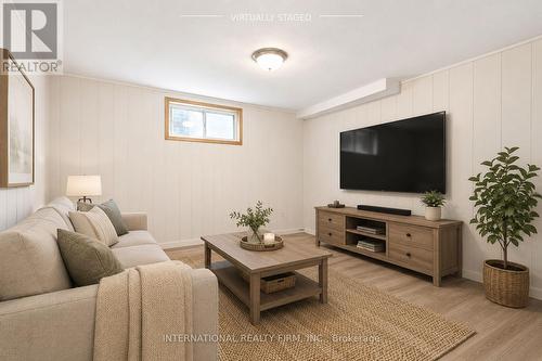33 Kendleton Drive, Toronto, ON 