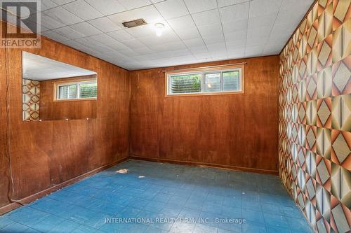 33 Kendleton Drive, Toronto, ON 