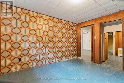 33 Kendleton Drive, Toronto, ON 