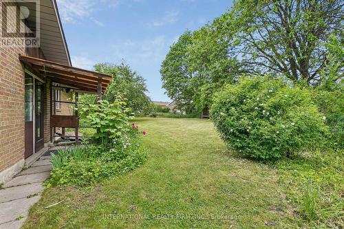 33 Kendleton Drive, Toronto, ON 