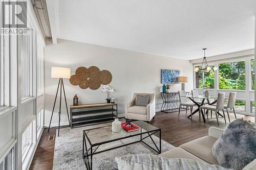 33 Kendleton Drive, Toronto, ON 