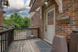 Front entrance at side oh house - 