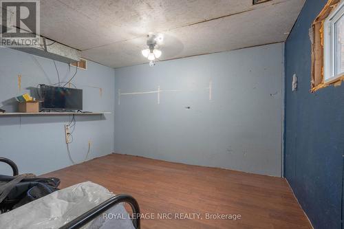 Additional Bedroom in Lower Level - 8010 Silver Street, West Lincoln (West Lincoln), ON 