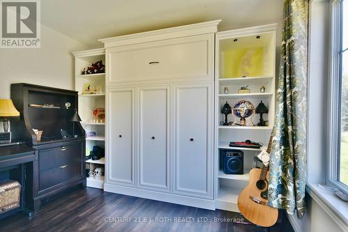 5 Gerus Road, Tiny, ON 