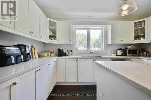5 Gerus Road, Tiny, ON 