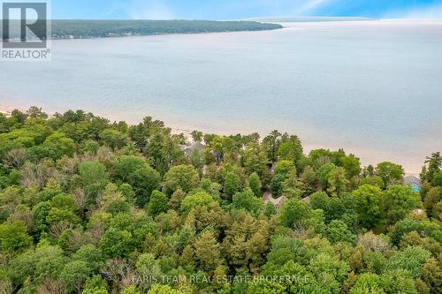 23 East Beach Road, Tiny, ON 