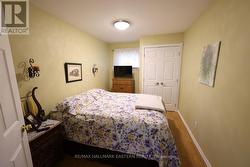 Bedroom 1 - 