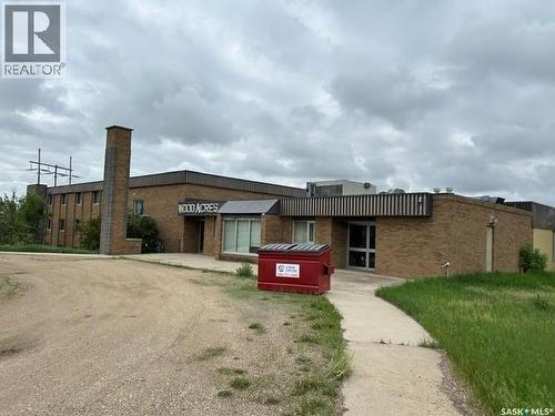 690 7Th Avenue Se, Moose Jaw, SK 