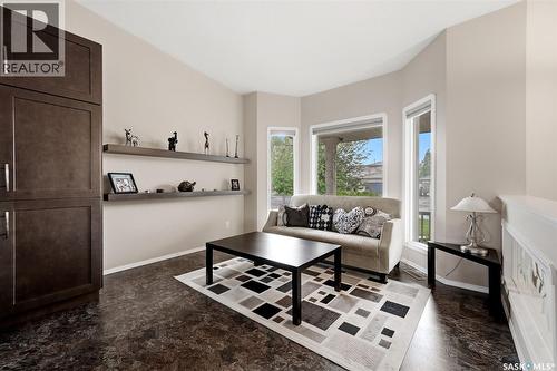 412 Fairway Road N, Regina, SK 