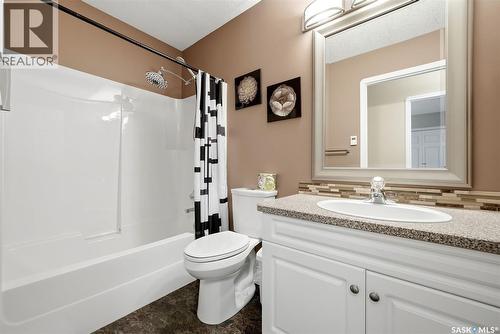 412 Fairway Road N, Regina, SK 