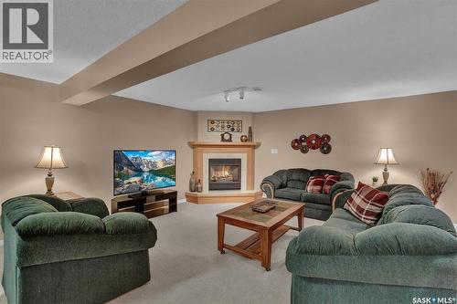 7002 Maple Wood Crescent, Regina, SK 