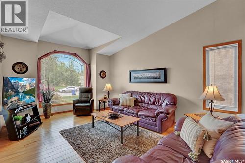 7002 Maple Wood Crescent, Regina, SK 