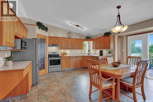 7002 Maple Wood Crescent, Regina, SK 