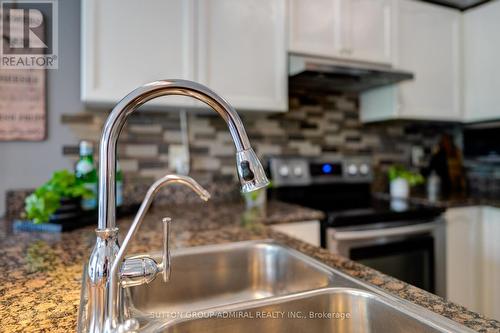 43 Crestridge Drive, Caledon, ON - Indoor Photo Showing Kitchen With Double Sink