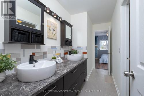 43 Crestridge Drive, Caledon, ON - Indoor Photo Showing Bathroom