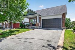335 JACKSON STITT CIRCLE Ottawa, ON K2S 0C4