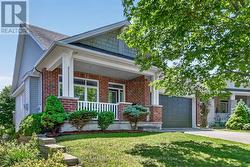 335 JACKSON STITT CIRCLE Ottawa, ON K2S 0C4