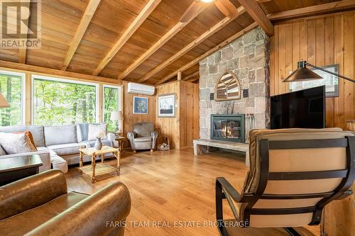 21 East Beach Road, Tiny, ON 