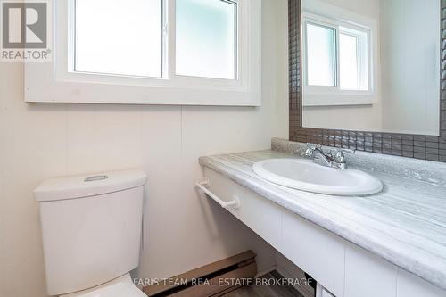 21 East Beach Road, Tiny, ON 