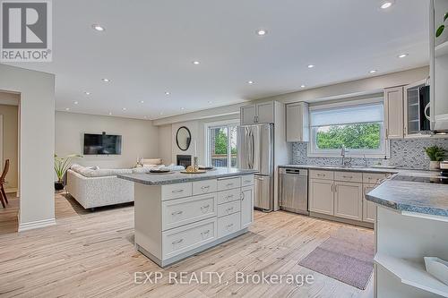 1340 Monmouth Drive, Burlington, ON 