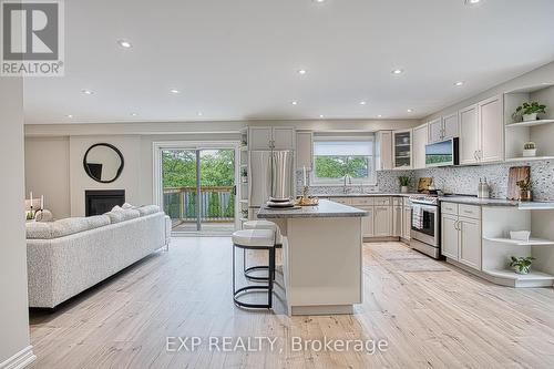 1340 Monmouth Drive, Burlington, ON 