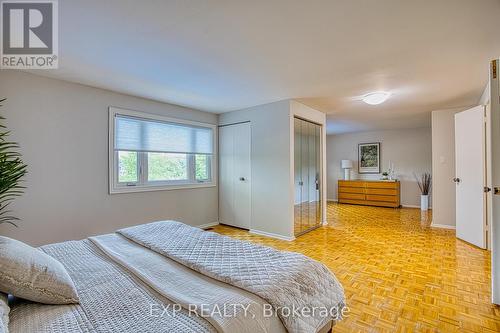 1340 Monmouth Drive, Burlington, ON 