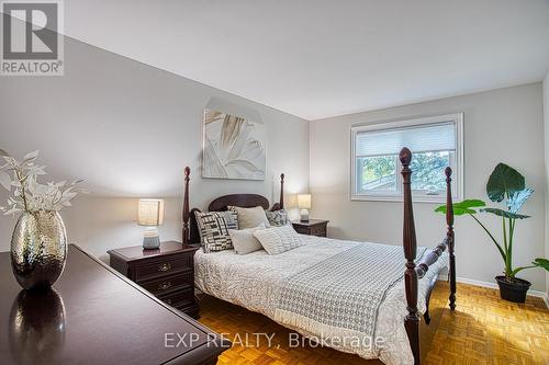 1340 Monmouth Drive, Burlington, ON 