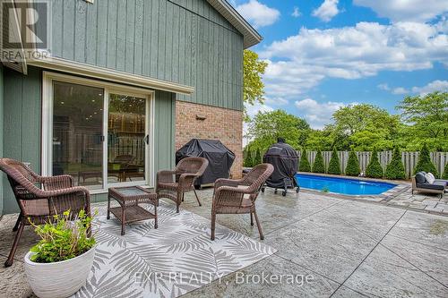 1340 Monmouth Drive, Burlington, ON 