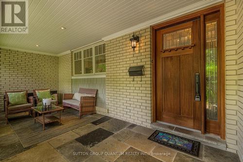 347 Pinetree Way, Mississauga, ON 
