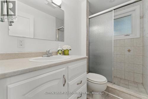 347 Pinetree Way, Mississauga, ON 