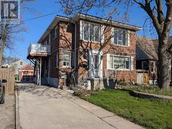 2 - 96 EAST 21ST STREET W Hamilton, ON L8V 2T4