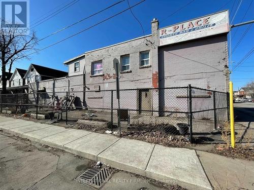 172 Beach Road, Hamilton, ON 