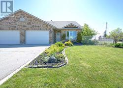 341 FRASER DRIVE Kincardine, ON N2Z 3C3
