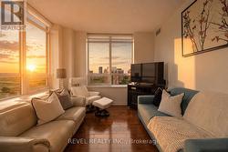1103 - 2325 CENTRAL PARK DRIVE Oakville, ON L6H 0E2