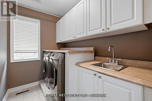 31 Buxton Lane, Clarington, ON 