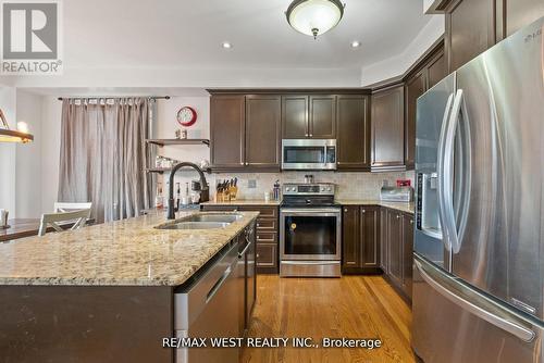 31 Buxton Lane, Clarington, ON 