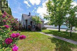 1070 BURDEN STREET Prince George, BC V2M 2J2
