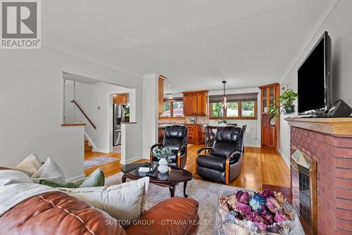 1166 Whitmore Avenue, Ottawa, ON 