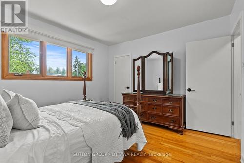 1166 Whitmore Avenue, Ottawa, ON 