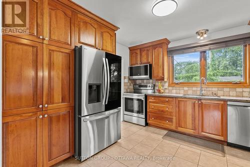 1166 Whitmore Avenue, Ottawa, ON 