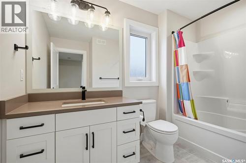 322 Dagnone Crescent, Saskatoon, SK 