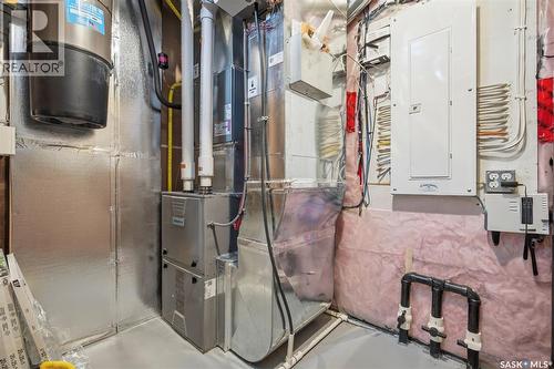 322 Dagnone Crescent, Saskatoon, SK 